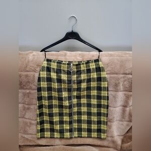 Pieces Metallic Yellow and Black Plain/Tartan Zipper Skirt